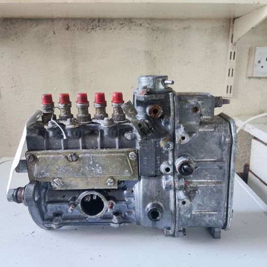 Mercedes W123 300D Injector Pump