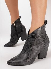 Snake Leather Look Boots size 6.5