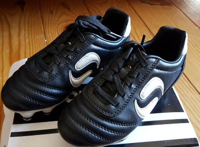 Sondico Football Boots size 12 (31)