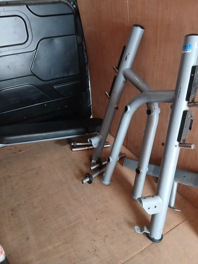 Commercial bench press