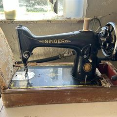 Vintage Singer Sewing Machine