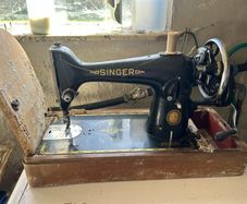 Vintage Singer Sewing Machine