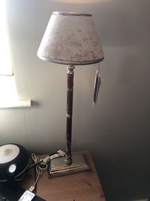 Table lamp