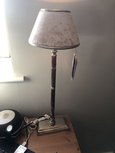 Table lamp