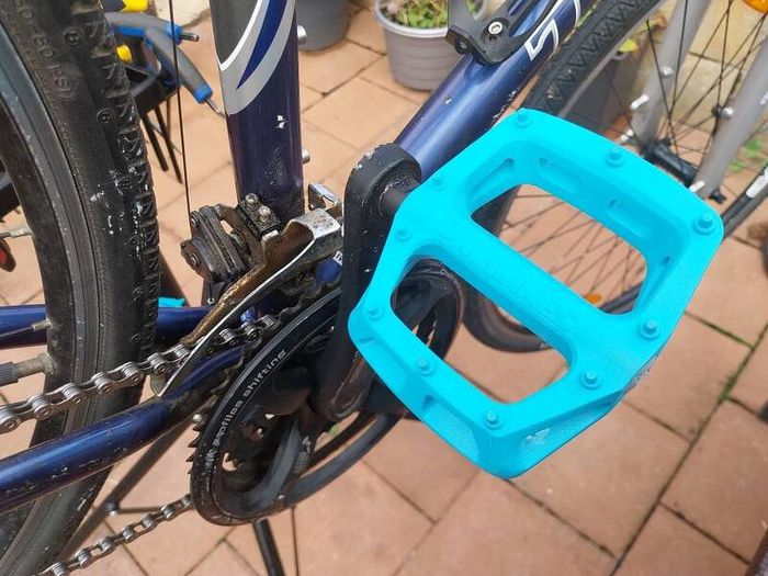 trek hybrid  serviced