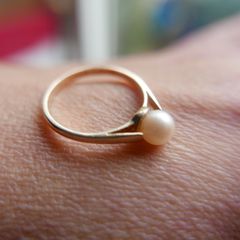 Vintage solid 9ct Gold 375 Pearl Solitaire Ring 1,4g