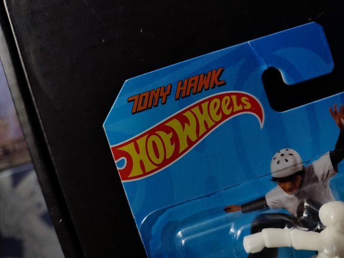 Skate Grom ! Tony Hawk ! from HW Sports Series ! Sealed ! by Mattel / Hot Wheels !