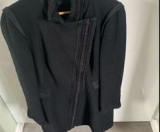 Black Zara coat - Stylish design