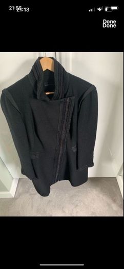 Black Zara coat - Stylish design