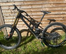 Specialized Demo 8 Carbon