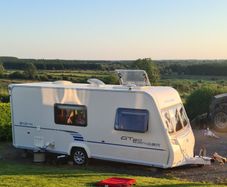Bailey Ranger GT 60  + Vango Balleto 390 Air Awnin