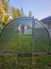 Classic Polycarbonate Greenhouses