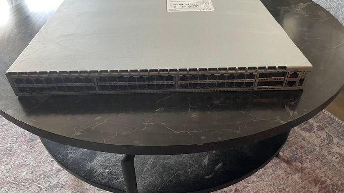 Arista 48-Port 10GBASE-T 4x 40G QSFP+ Switch
