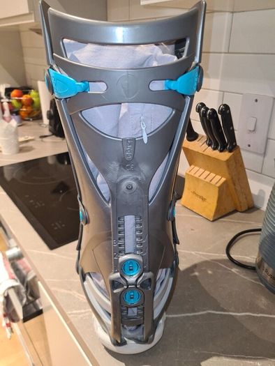 orthopaedic boot