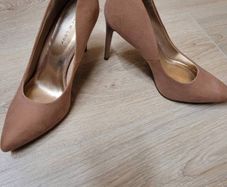 Nude New Look high heels size 4