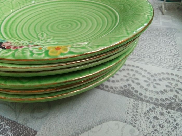 Crown Devon Majolica Shallow Bowl