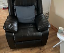 Couch with 2 recliner arm chairs