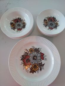 Carrigaline Vintage Carrigaline Pottery Cork Ireland 11 Piece Floral Set