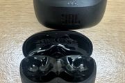 JBL Tune Beam 2 / two charging cases