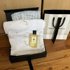 Jo Malone bath oil  250 ml & 2 luxury guest towels set
