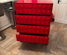 Chest of drawers