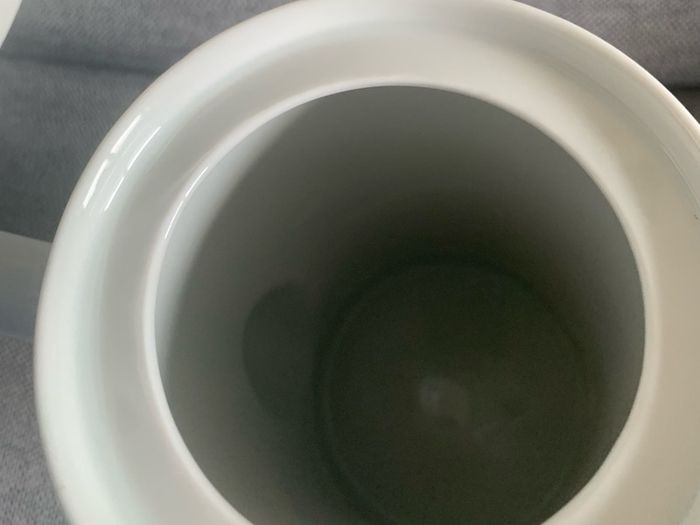 Tea pot