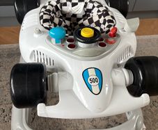 Babylo racing car walker