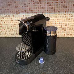 Nespresso Citiz with integrated milk frother