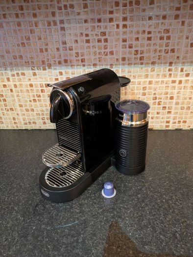Nespresso Citiz with integrated milk frother