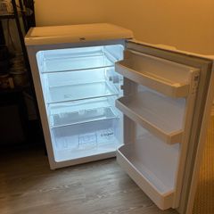 1 Year Old Beko Fridge, RRP EUR240