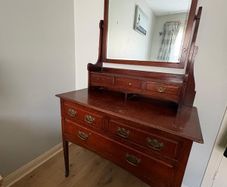 Vintage dresser