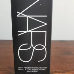 Nars (figi) light reflecting foundation 30ml