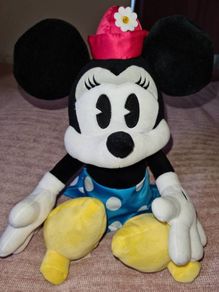 Disney Store - Vintage style Minnie mouse plush