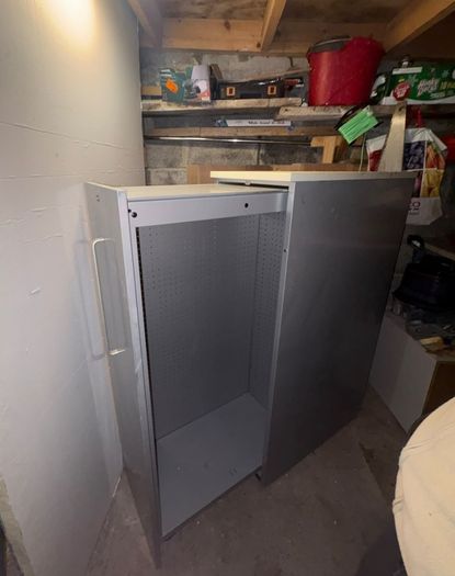pull out metal tool /storage cabinet