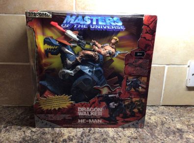 Masters of the universe dragon walker & he man -new and unopened