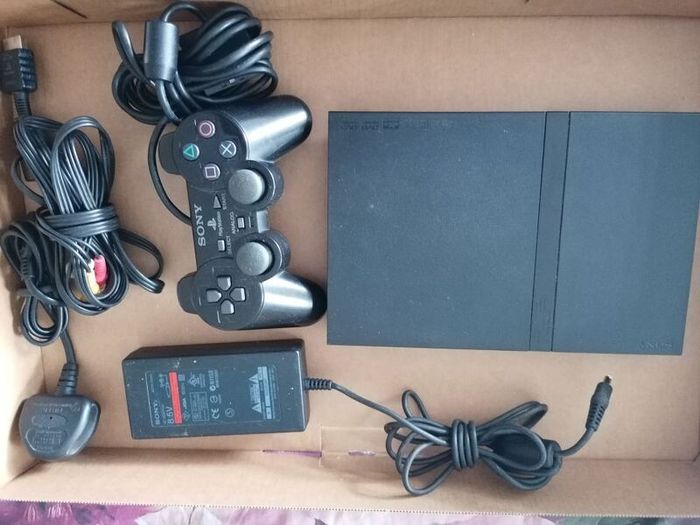 playstation 2 great condition and working order
