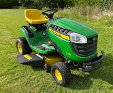 John Deere X125 Ride-On Lawnmower