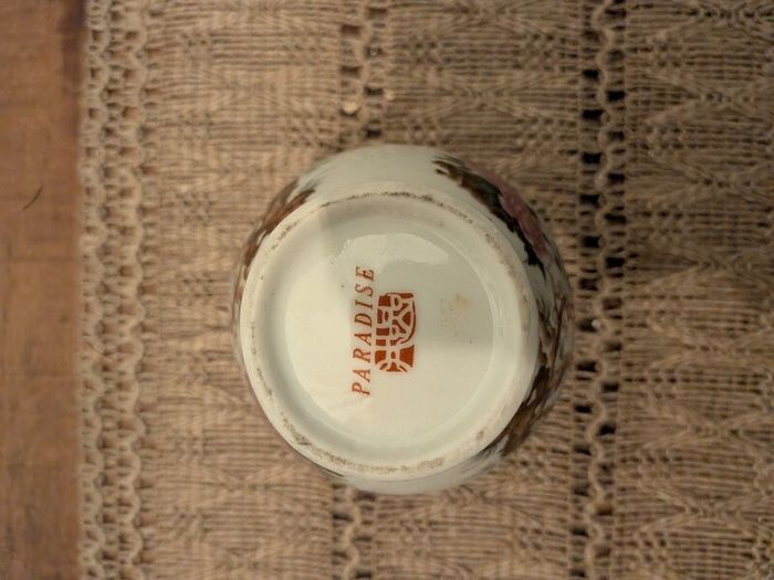 Ceramics ornament / vase
