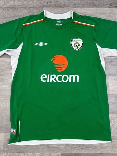 Vintage 2004 Umbro Ireland Home Jersey Shirt Mens Medium