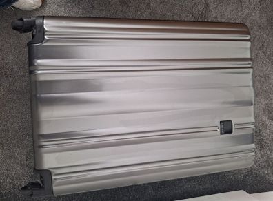 Suitcase- Large Tripp suitcase