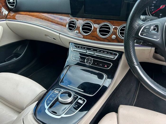 Mercedes-Benz E-Class 2017