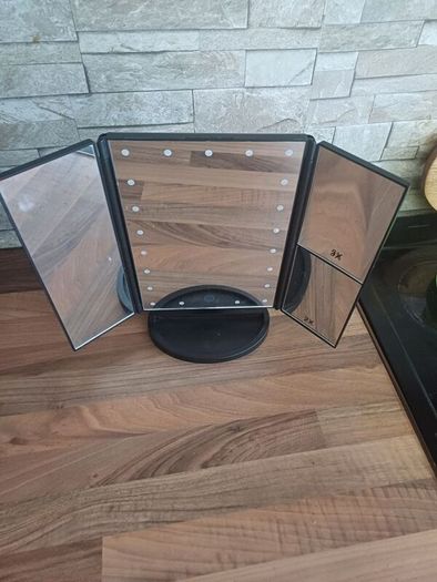 tabletop mirror