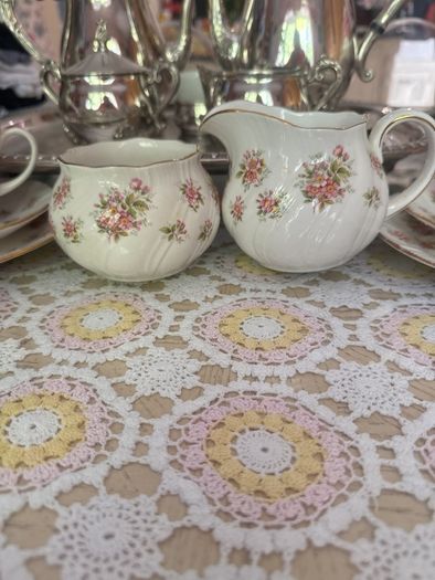 Queens Apple Blossom tea set