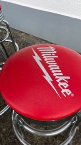 Man Cave Milwaukee bar table +3 chairs
