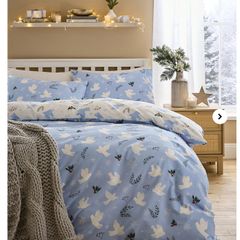 Peaceful Festive Doves Duvet Set- King Size Reversible