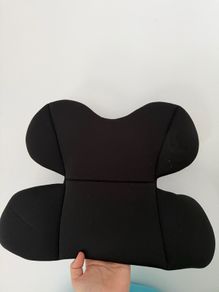 Newborn car seat insert