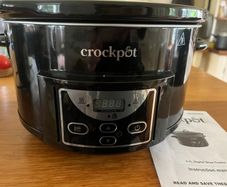 Slow cooker