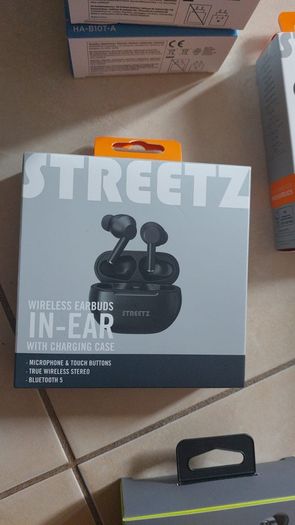 Headphones earbuds brand new many models available