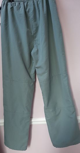 New Reebok tracksuit ends L tag attached