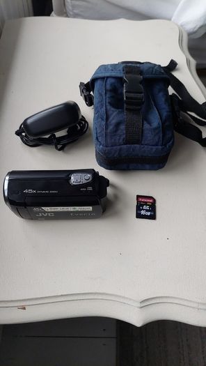 JVC GZ-MS110 Retro Y2K Camcorder Video Camera